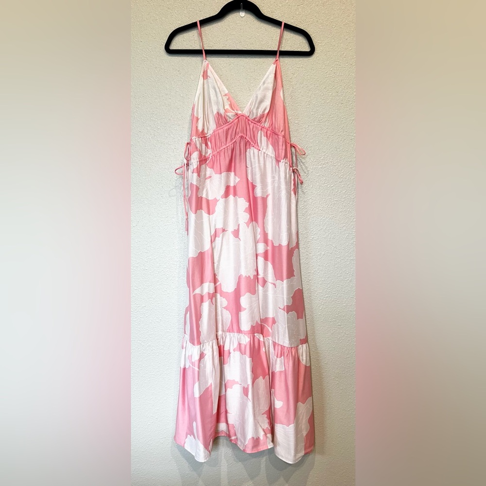 H&M Pink and Gray Patterned Dress